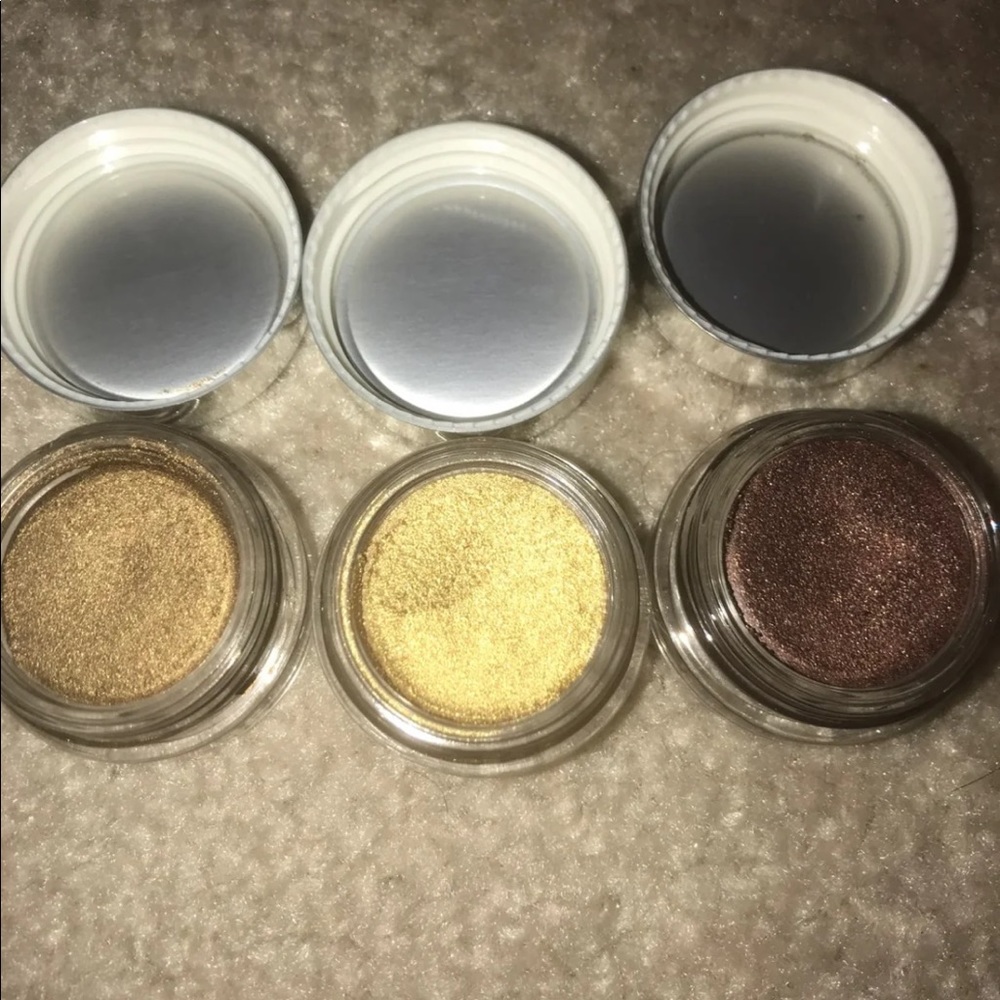 Kylie Cosmetics eye shadow creme